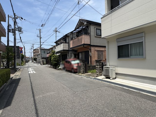 明石市貴崎1丁目戸建の前面道路含む現地写真