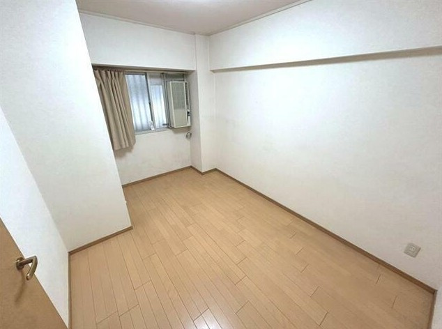 【寝室】