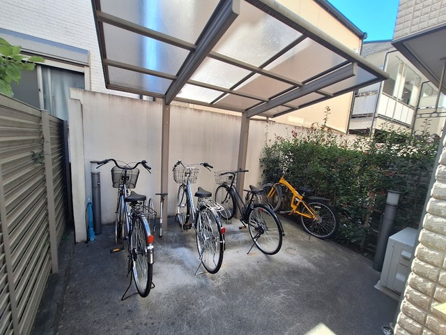 DUCATI要町の駐車場|駐輪場