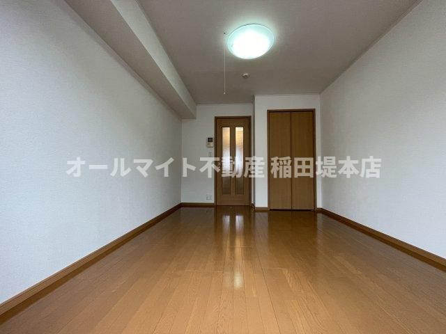 稲城市矢野口のアパートの内装