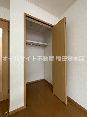 稲城市矢野口のアパートの収納