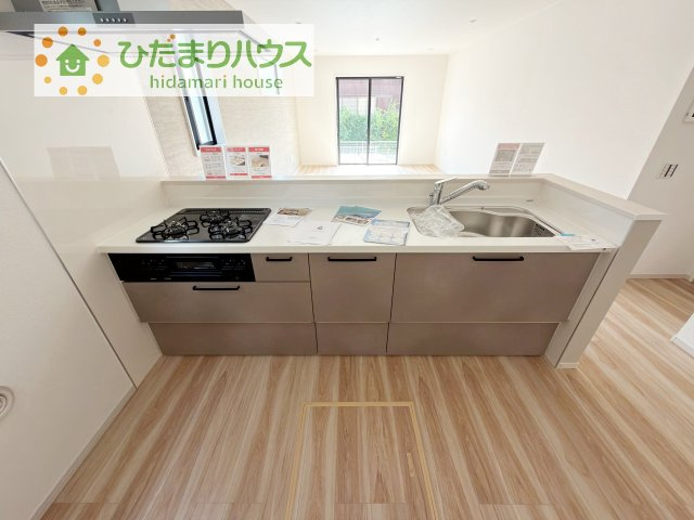 【キッチン】 | 土浦市文京町1期　新築戸建　2号棟 | 料理をしながらでも、ご家族との会話を楽しめる対面式キッチン♪
