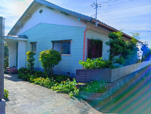 売中古戸建　富士市富士見台６丁目の外観|平屋建てなので効率よい生活動線が確保出来ます。メンテナンス費用を抑える事も出来ます。