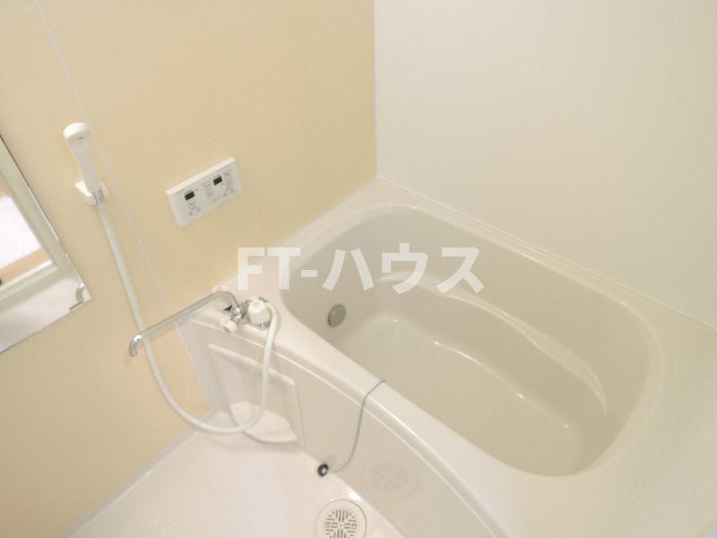 メルローズプレイスⅢの浴室