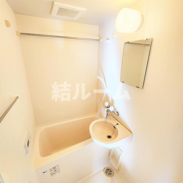 文京区本郷２丁目の賃貸マンションの浴室