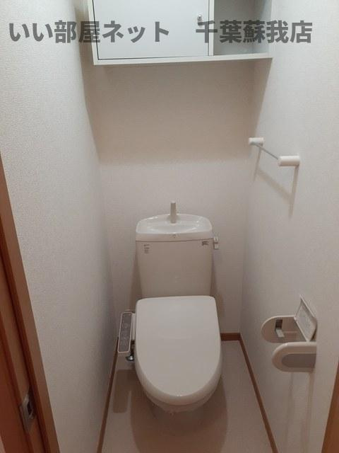 アプローズのトイレ|落ち着いた色調のトイレです