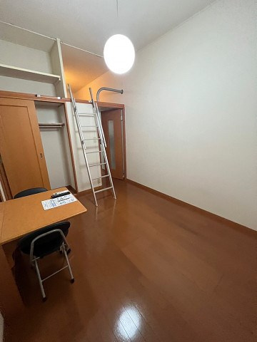 レオパレスGLANZ　OBERの居間・リビング