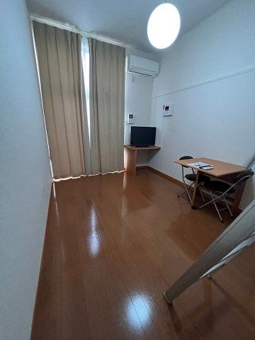 レオパレスGLANZ　OBERの寝室