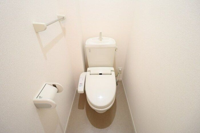 エレヴァートのトイレ|清潔感のあるトイレです