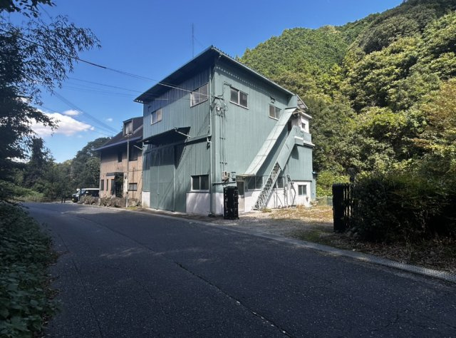 和泉市善正町　貸倉庫