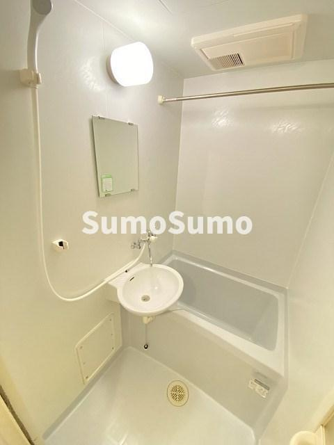 レオパレスウエストリバーの浴室|日々の暮らしに欠かせないお風呂です