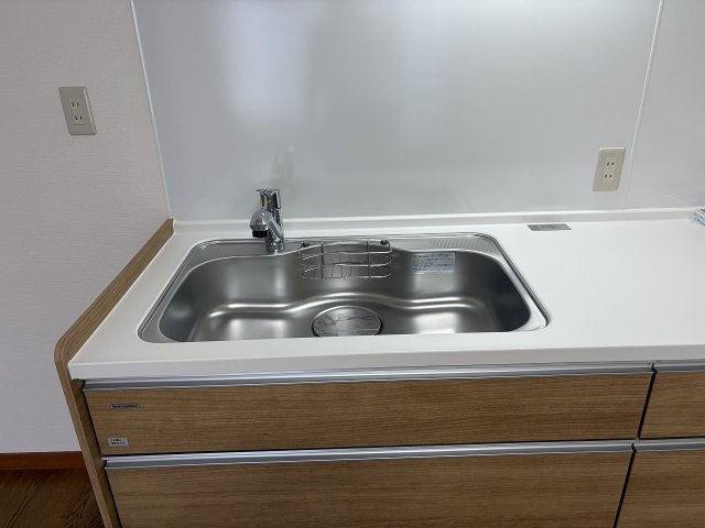 岡谷市田中町3丁目　中古住宅のキッチン