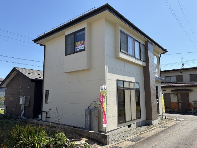 岡谷市神明町３丁目の中古一戸建の外観