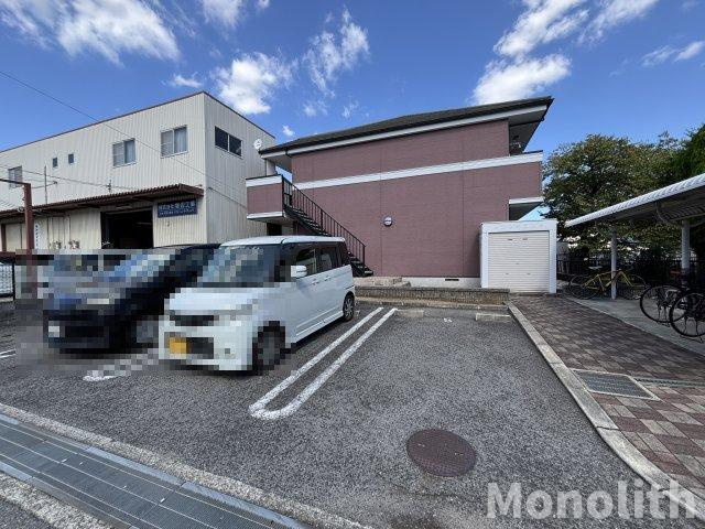 グレイスカルティエの駐車場
