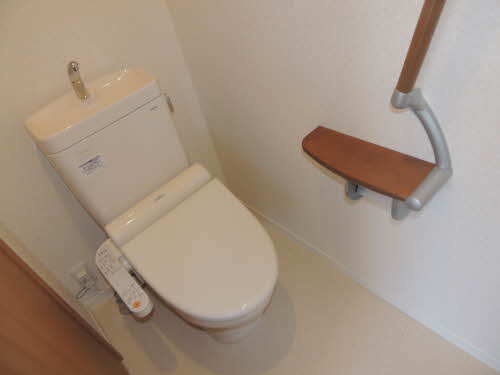 フォレナミユキ　A棟のトイレ|※同タイプの部屋写真です
