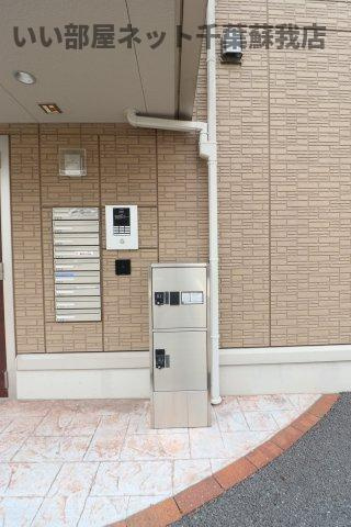 エスポワールのロビー|宅配ボックスがあると、自分の時間を有効活用できますね！