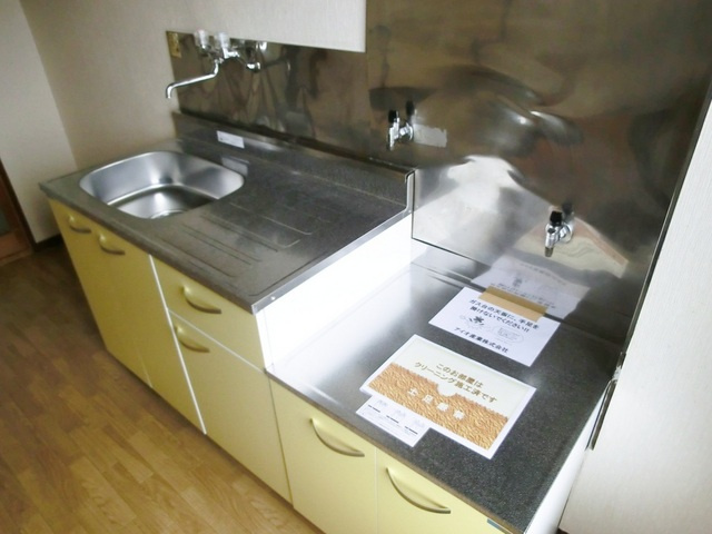 コーポ　ベルのキッチン|2口ガスコンロ設置可です。
