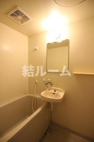 文京区本駒込１丁目のアパートの浴室|別号室参考写真