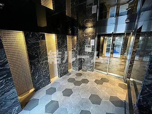 板橋区高島平９丁目の賃貸マンションのエントランス