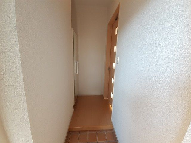 ロジェ白鷺の玄関