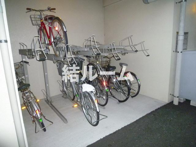 練馬区田柄１丁目の賃貸マンションの駐車場