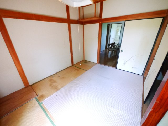 東金市田間  平屋中古戸建 の和室|内装リフォーム済み令和8年9月  2DKサンルーム付平屋 カーポート1台　