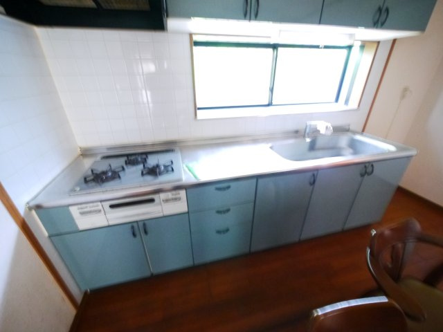 東金市田間  平屋中古戸建 のキッチン|内装リフォーム済み令和8年9月  2DKサンルーム付平屋 カーポート1台　