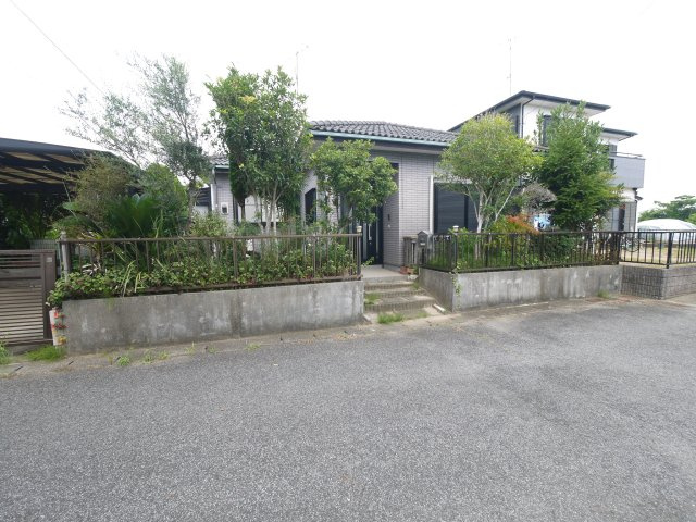 東金市田間  平屋中古戸建 の外観|内装リフォーム済み令和8年9月  2DKサンルーム付平屋 カーポート1台　