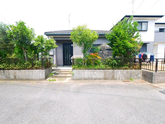 東金市田間  平屋中古戸建 の外観|内装リフォーム済み令和8年9月  2DKサンルーム付平屋 カーポート1台　