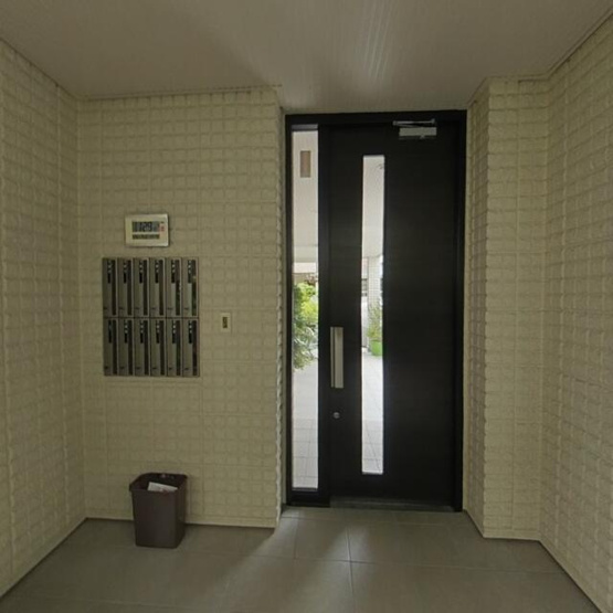 【エントランス】
