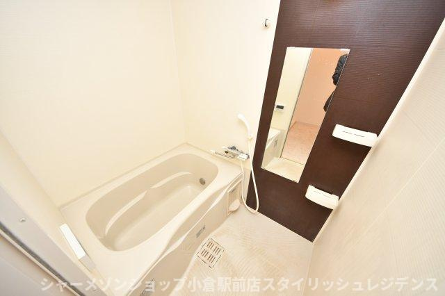 コンフォールパピヨンの浴室