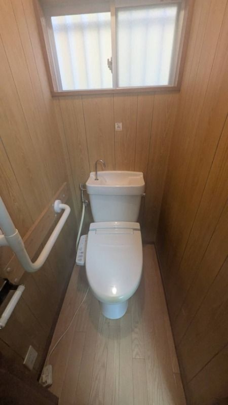第6飯田柏コーポラスのトイレ|コンパクトで使いやすいトイレです