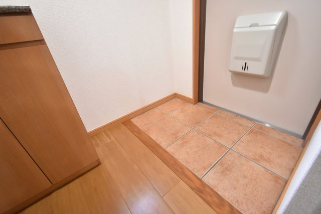 ソレイユ上甲子園の玄関