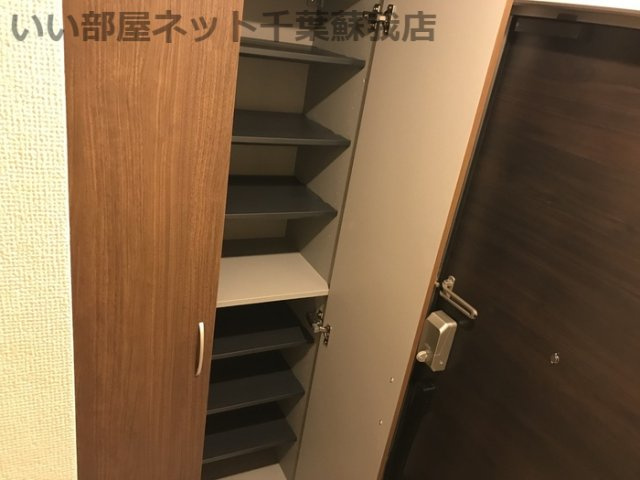 レイワンＡＢの収納|玄関です