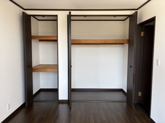 岡谷市山下町２丁目の中古一戸建の収納
