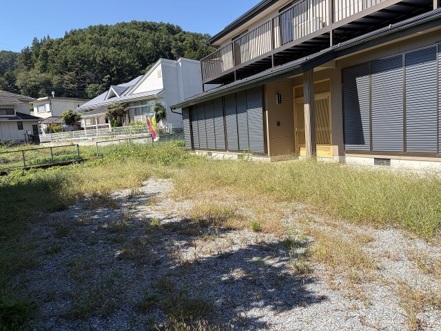 岡谷市山下町２丁目の中古一戸建の庭