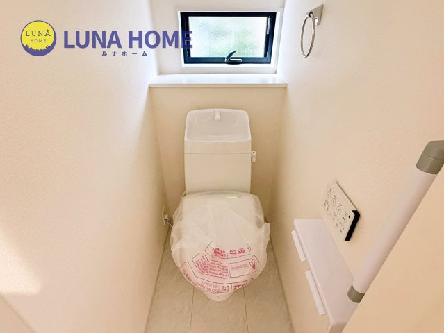 笠間市鯉淵第11　新築戸建のトイレ|「毎日が楽しく」なるマイホームを一緒に探していきましょう。当日のご予約も大歓迎です！皆様からのご連絡を、お待ちしております♪