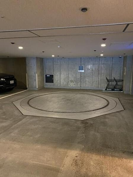 パークマンション六本木の駐車場