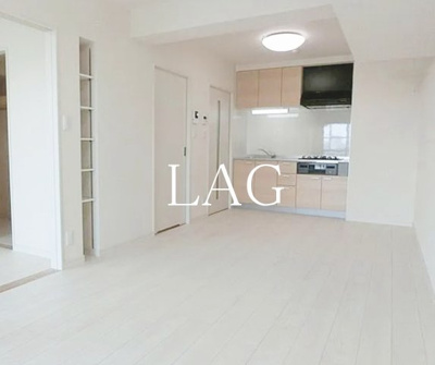 【居間・リビング】 | 三軒茶屋グリーンマンション | 洋室のお部屋です。