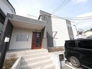 リブリアレンダドールⅠの外観