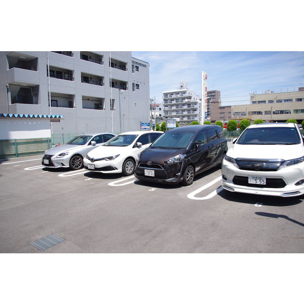 高畑T－２マンションの駐車場