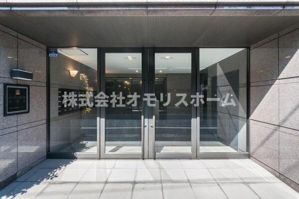 ルーブル蒲田南弐番館のエントランス