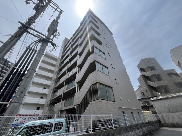 トランコート御幸橋の外観|9階建てマンション外観