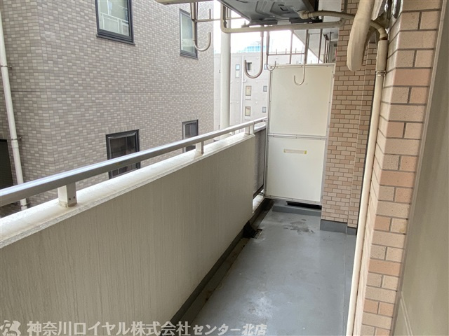 【バルコニー】