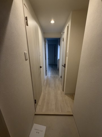 ARCA九条の玄関