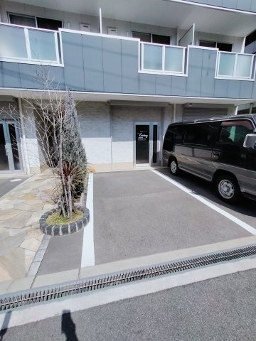 【駐車場】 | ONEメゾン東花園