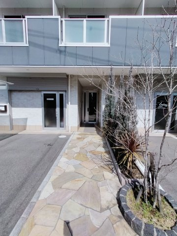 【エントランス】 | ONEメゾン東花園