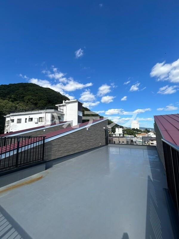 OrientCity神戸北野町のバルコニー|開放的で明るい空間を演出してくれるバルコニーです
