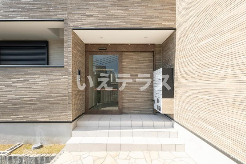 OrientCity神戸北野町のエントランス|ゆとりのあるエントランスです