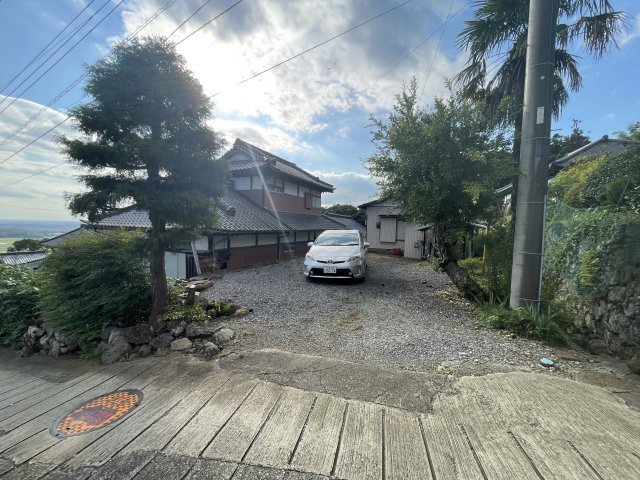 筑波　線引き前宅地の前面道路含む現地写真